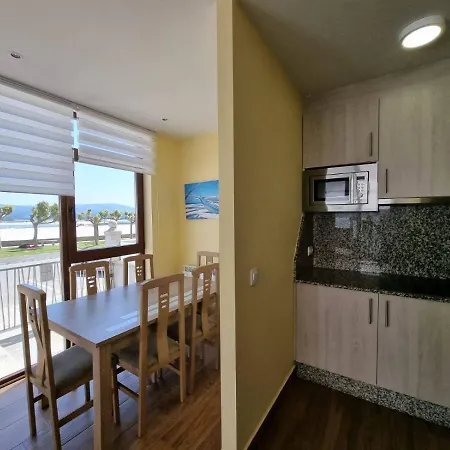 Apartman Playa Rapadoira - Bajos Con Terraza