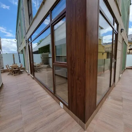 Playa Rapadoira - Bajos Con Terraza * Foz