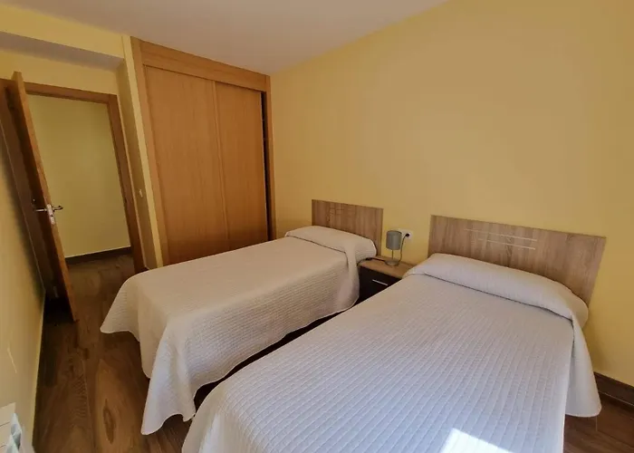 Playa Rapadoira - Bajos Con Terraza