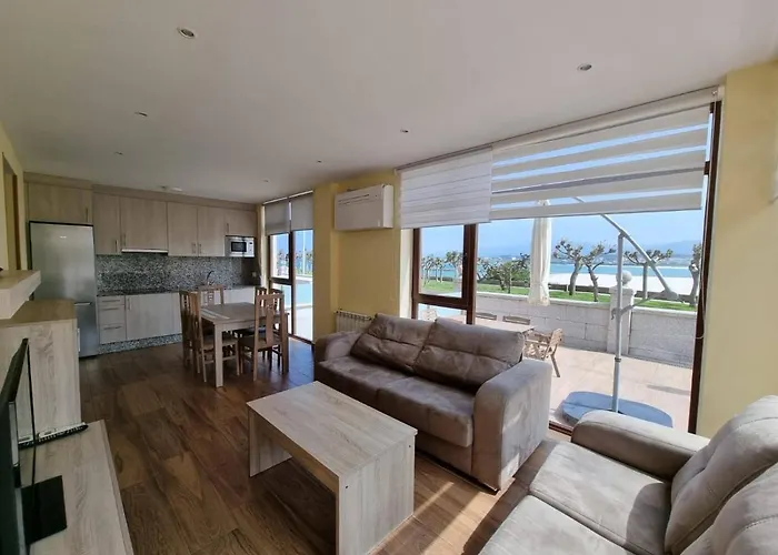 Playa Rapadoira - Bajos Con Terraza Διαμέρισμα Foz