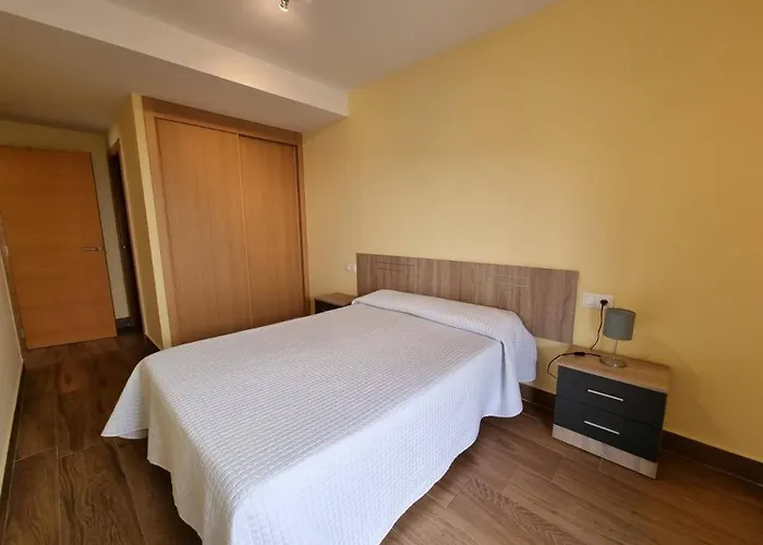 Playa Rapadoira - Bajos Con Terraza * Foz