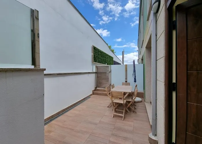 Playa Rapadoira - Bajos Con Terraza Фос