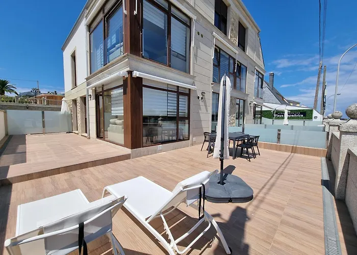 Playa Rapadoira - Bajos Con Terraza Фос